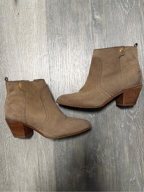 Tory Burch Leena Suede Nutshell Zip Bootie Women’s Size 7.5 M